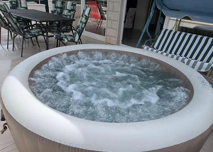 Luxury Ani Ii With Jacuzzi * Sutivan