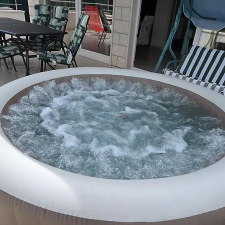 Luxury Ani Ii With Jacuzzi * Sutivan