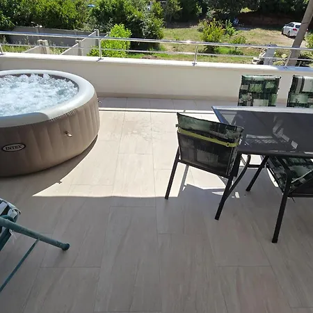Luxury Ani Ii With Jacuzzi Lägenhet Sutivan