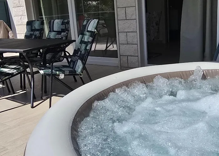 Luxury Ani Ii With Jacuzzi Appartement *