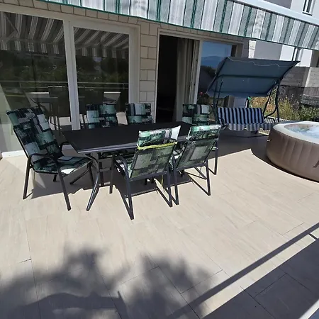 Luxury Ani Ii With Jacuzzi Appartement Sutivan