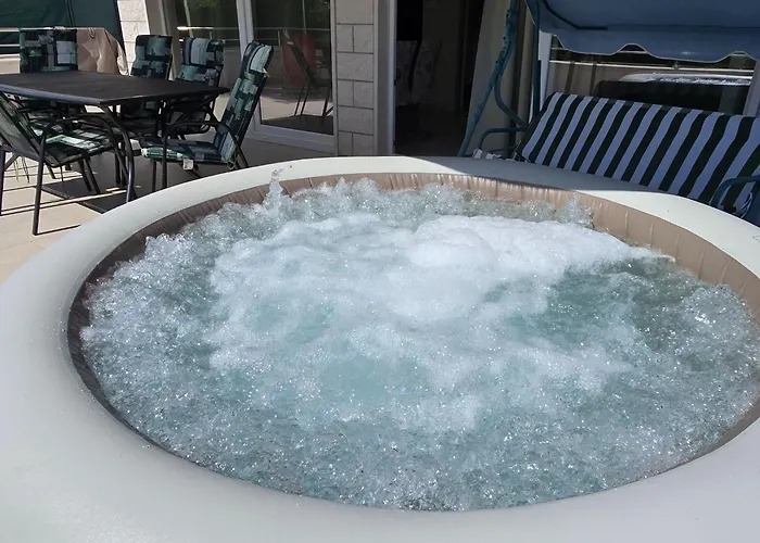 Luxury Ani Ii With Jacuzzi